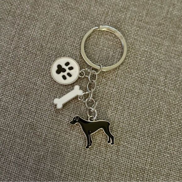 Great Dane Dog Black Enamel Keychain - Picture 1 of 4